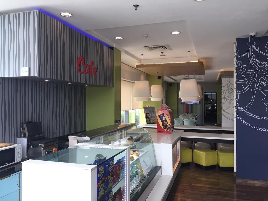 Hotel Caspia Pro Greater Noida Exterior foto